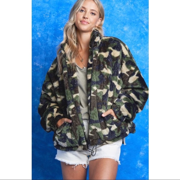 🧸🐻 Brand new teddy jacket! Never worn. Sooooo sooooooft! 🐻🧸 - Picture 1 of 2